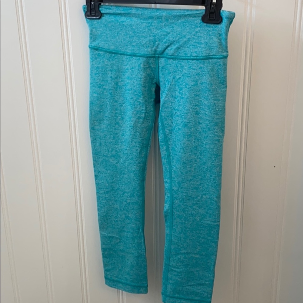 Teal lululemon cropped leggings